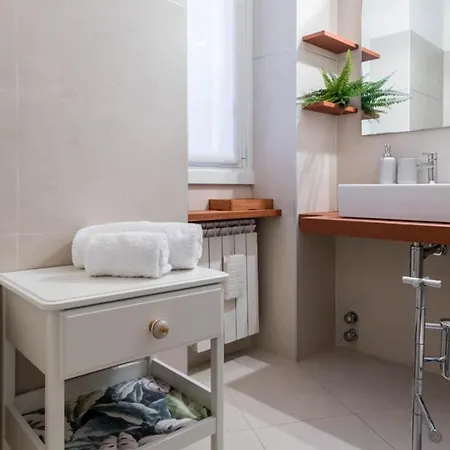 Joivy Elegant 1 Bedroom In Front Of The Sforzesco Castle *
